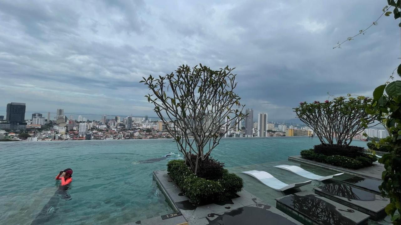 13A Beacon Executive Suites #Rooftoppool #Luxurysuites George Town Extérieur photo