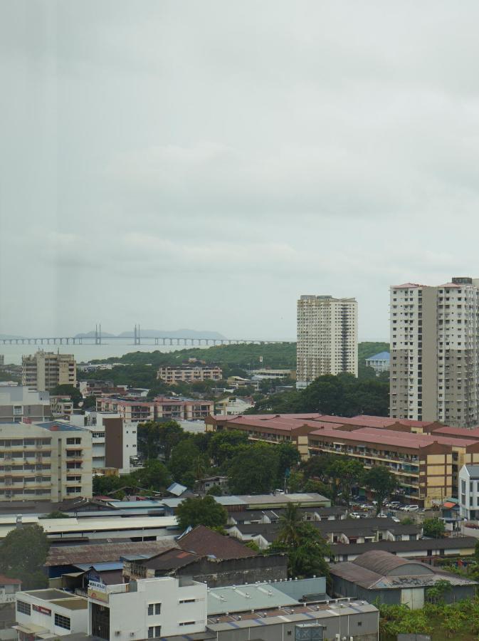 13A Beacon Executive Suites #Rooftoppool #Luxurysuites George Town Extérieur photo