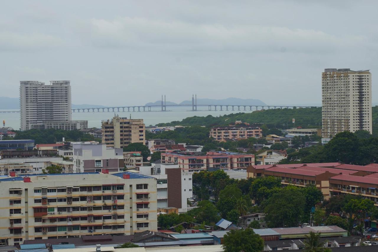 13A Beacon Executive Suites #Rooftoppool #Luxurysuites George Town Extérieur photo